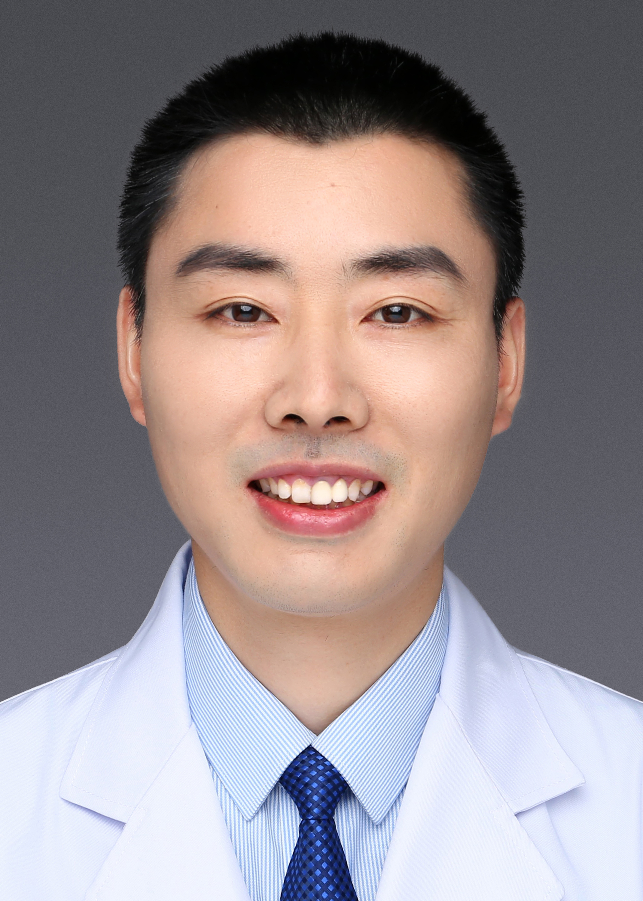 00元医生简介医学学士.